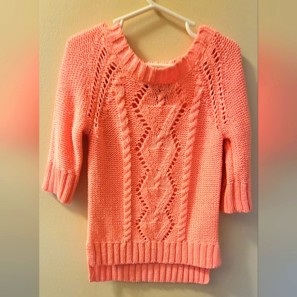 Knit, 3/4 length sleeve